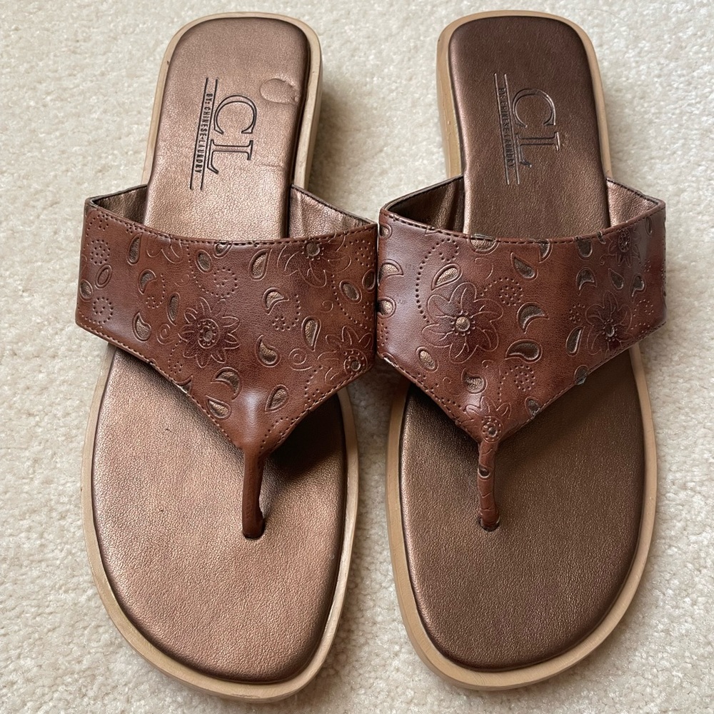 Metallic Brown Bronze CL by Chinese Laundry like new thong sandals.